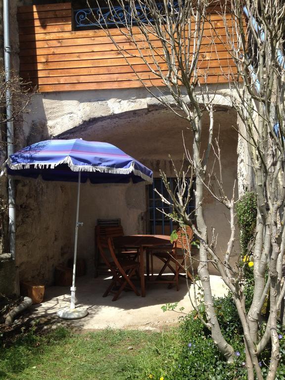 Gite La Parenthese Saint-Hostien Exterior foto
